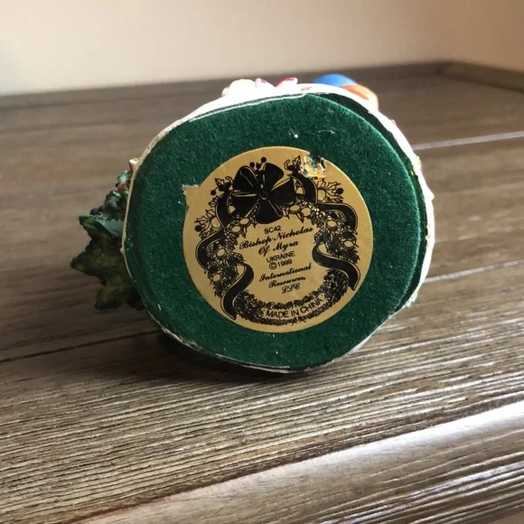 Bishop Nicholas of Myra 1999 Figurine, International Resources - Picture 7 of 7